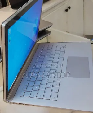 New Laptop Microsoft Surface 8GB Intel Core I5 SSD 256GB