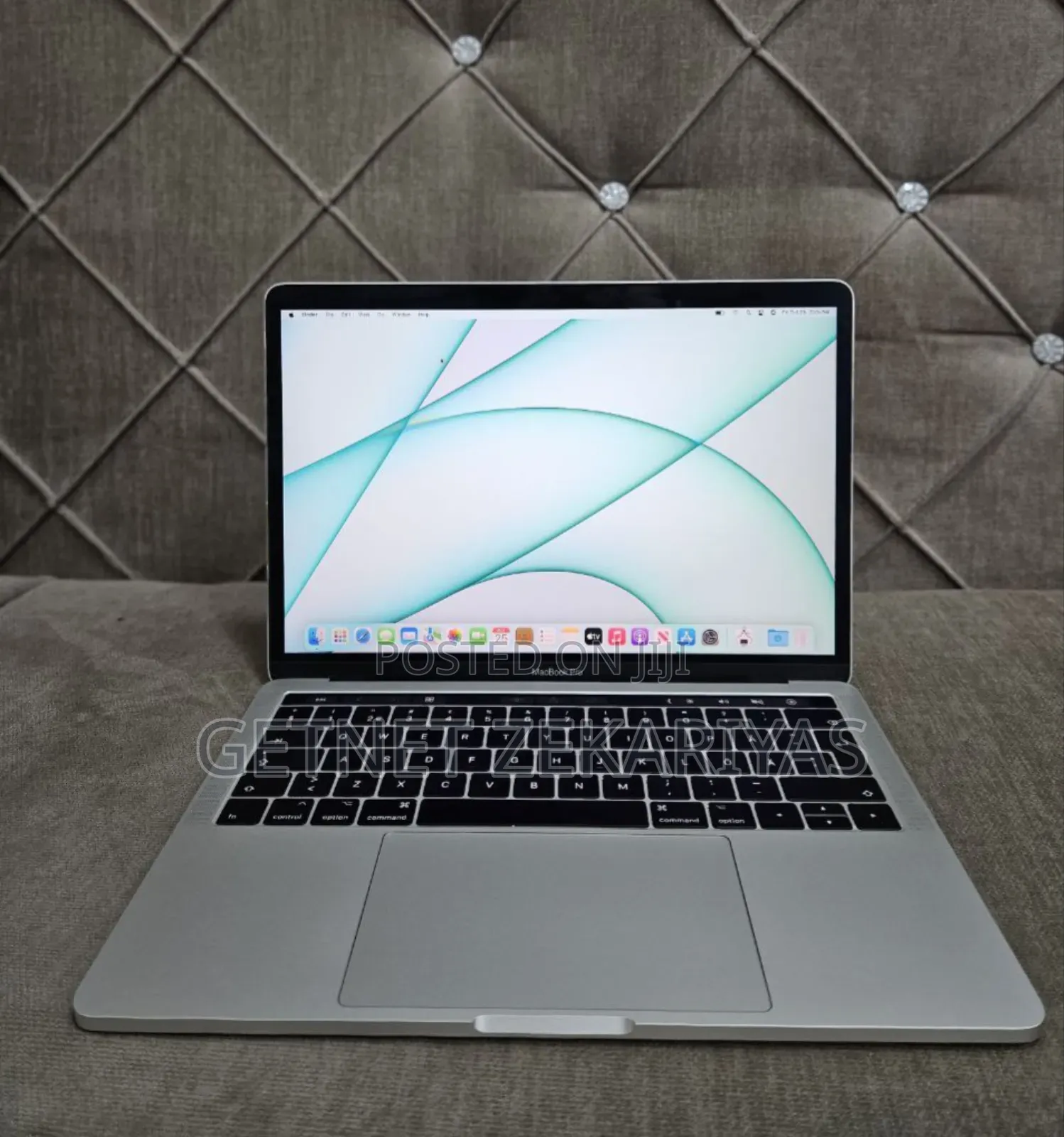 New Laptop Apple MacBook Pro 2017 16GB Intel Core I7 SSD 512GB