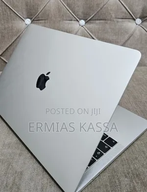 New Laptop Apple MacBook Pro 2017 16GB Intel Core I7 SSD 512GB