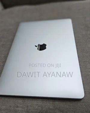 New Laptop Apple MacBook Pro 2017 16GB Intel Core I7 SSD 512GB