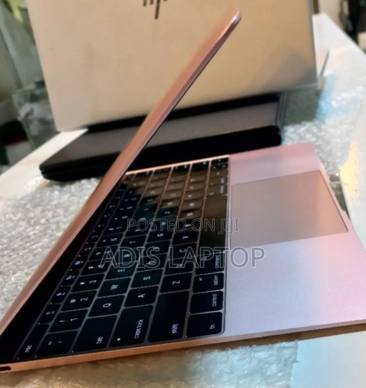 New Laptop Apple MacBook 2016 8GB Intel Core I5 SSD 512GB