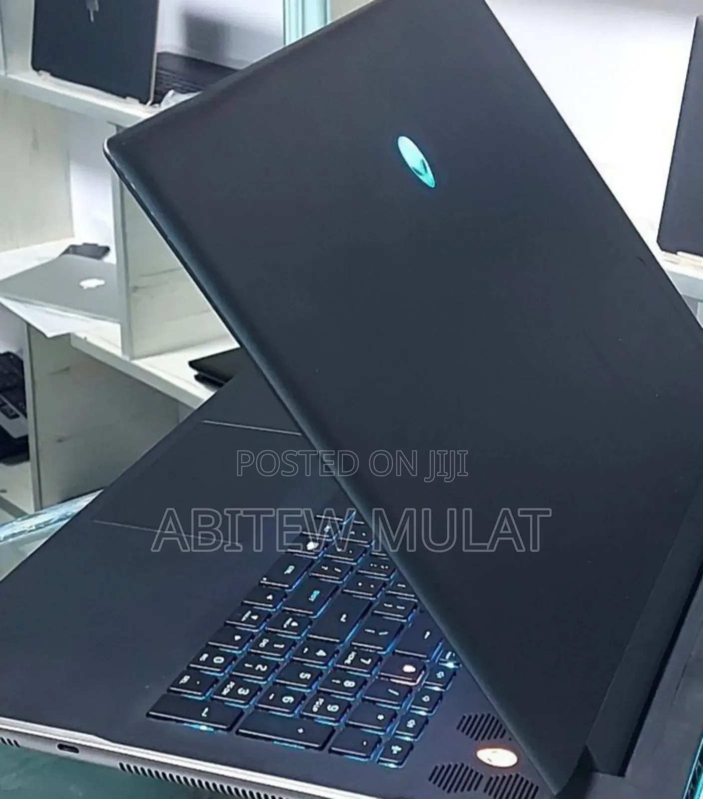 New Laptop Alienware M17x R2 24GB AMD Ryzen 9 SSD 1T