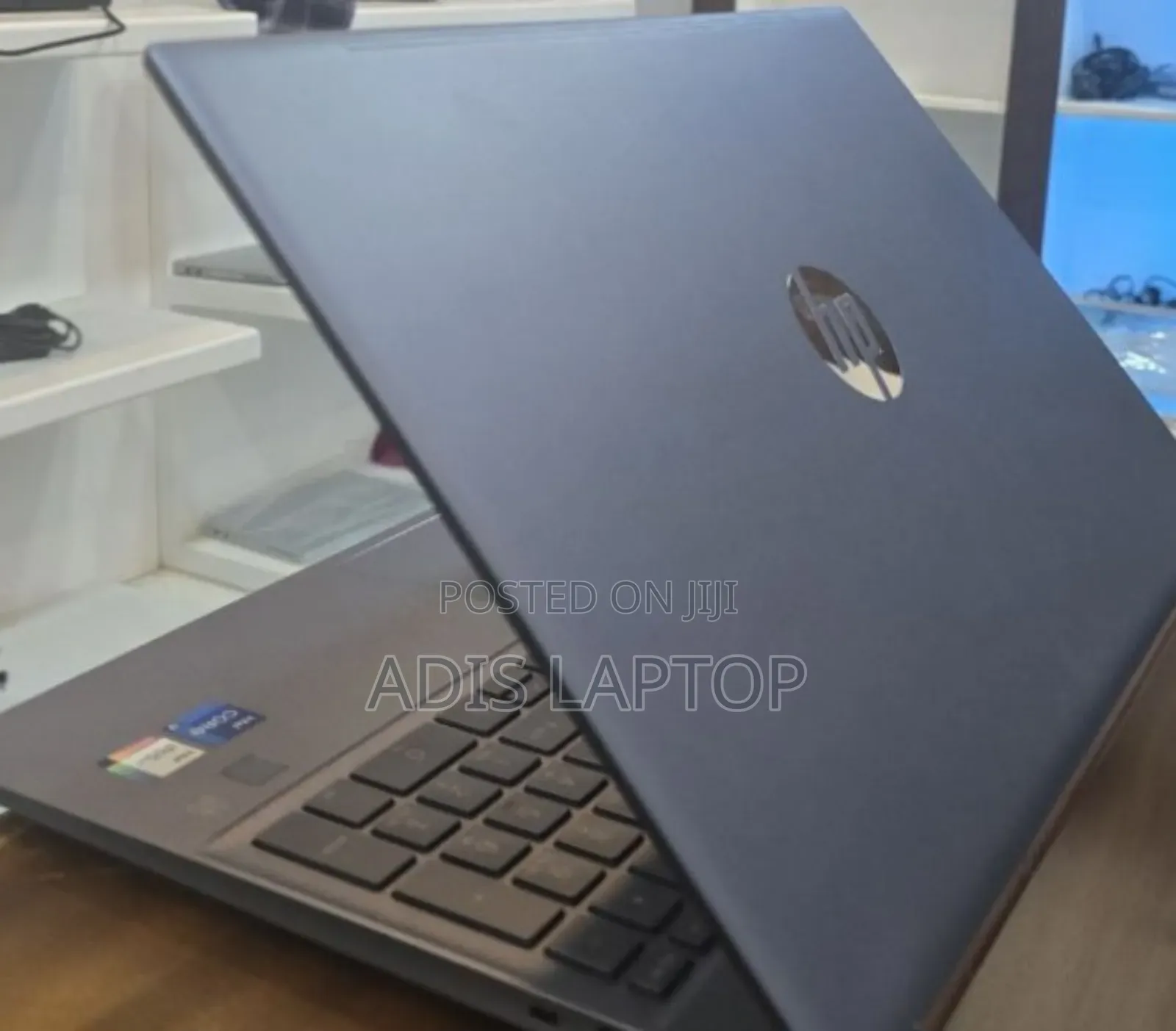 New Laptop HP Pavilion 11 8GB Intel Core I7 SSD 512GB