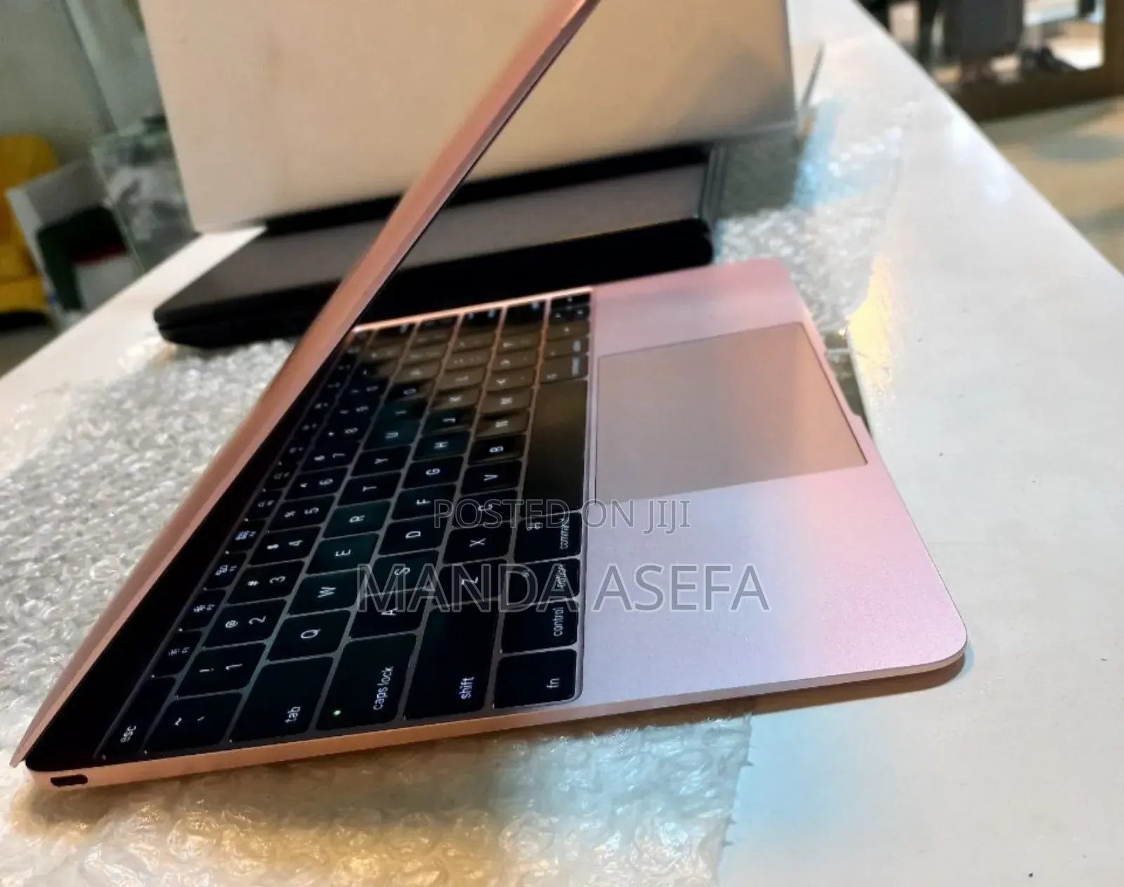 New Laptop Apple MacBook 8GB SSD 512GB