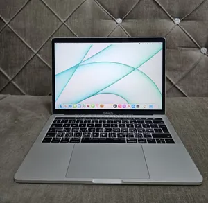 Photo - New Laptop Apple MacBook Pro 2017 16GB Intel Core I7 SSD 512GB