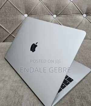 New Laptop Apple MacBook Pro 2017 16GB Intel Core I7 SSD 512GB