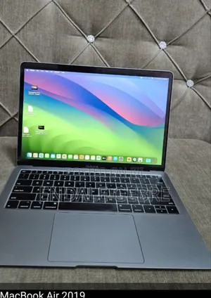 Photo - New Laptop Apple MacBook Air 2019 8GB Intel Core I5 SSD 128GB