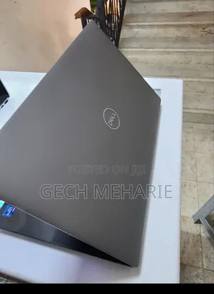 New Laptop Dell Precision 5570 32GB Intel Core I7 SSD 512GB
