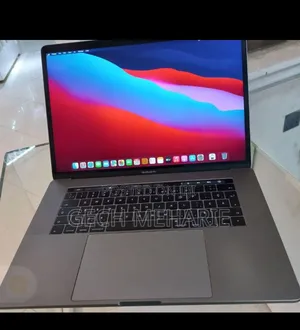 New Laptop Apple MacBook Pro 2016 16GB Intel Core I7 SSD 512GB