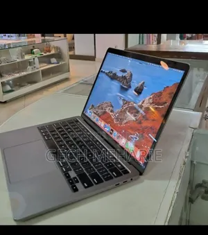 New Laptop Apple MacBook Pro 2020 16GB Intel Core I5 SSD 512GB