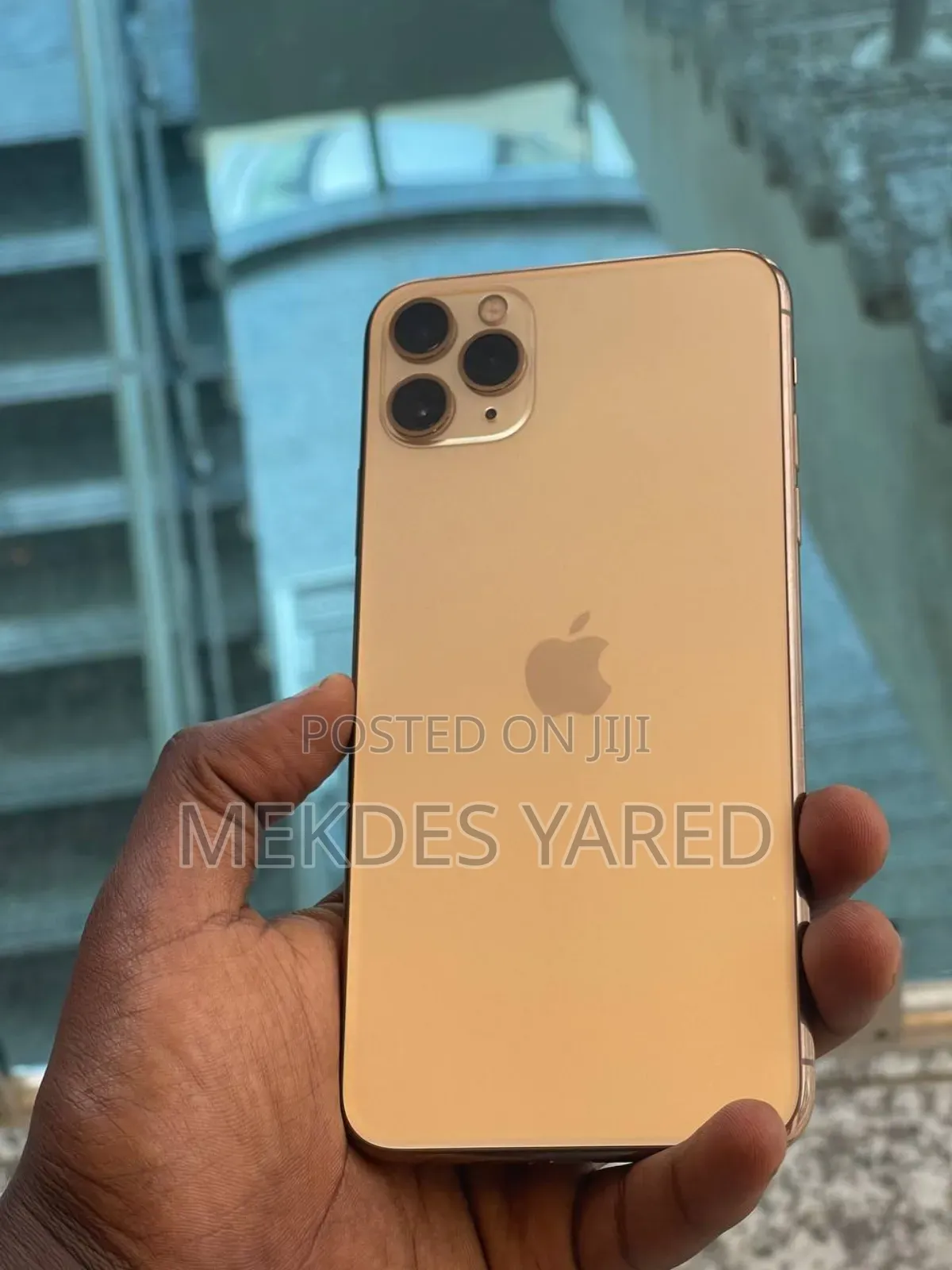New Apple iPhone 11 Pro Max 256 GB Gold