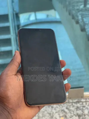 New Apple iPhone 11 Pro Max 256 GB Gold