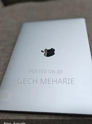 New Laptop Apple MacBook Pro 2017 16GB Intel Core I7 SSD 512GB