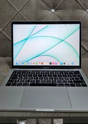 New Laptop Apple MacBook Pro 2017 16GB Intel Core I7 SSD 512GB