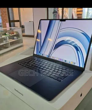 New Laptop Apple MacBook Air 2023 M2 8GB Apple M2 SSD 512GB