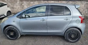 Toyota Yaris 2007 Gray