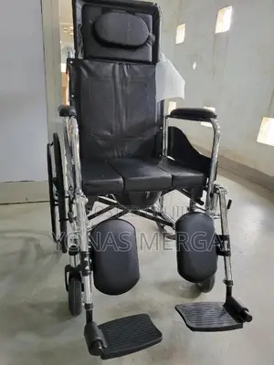 Multifunctional Wheelchair /Toilet Wheelchair /Hair Clipper