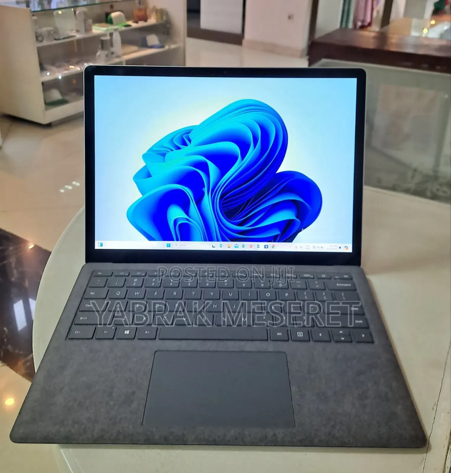 New Laptop Microsoft Surface Laptop 16GB Intel Core I7 SSD 256GB