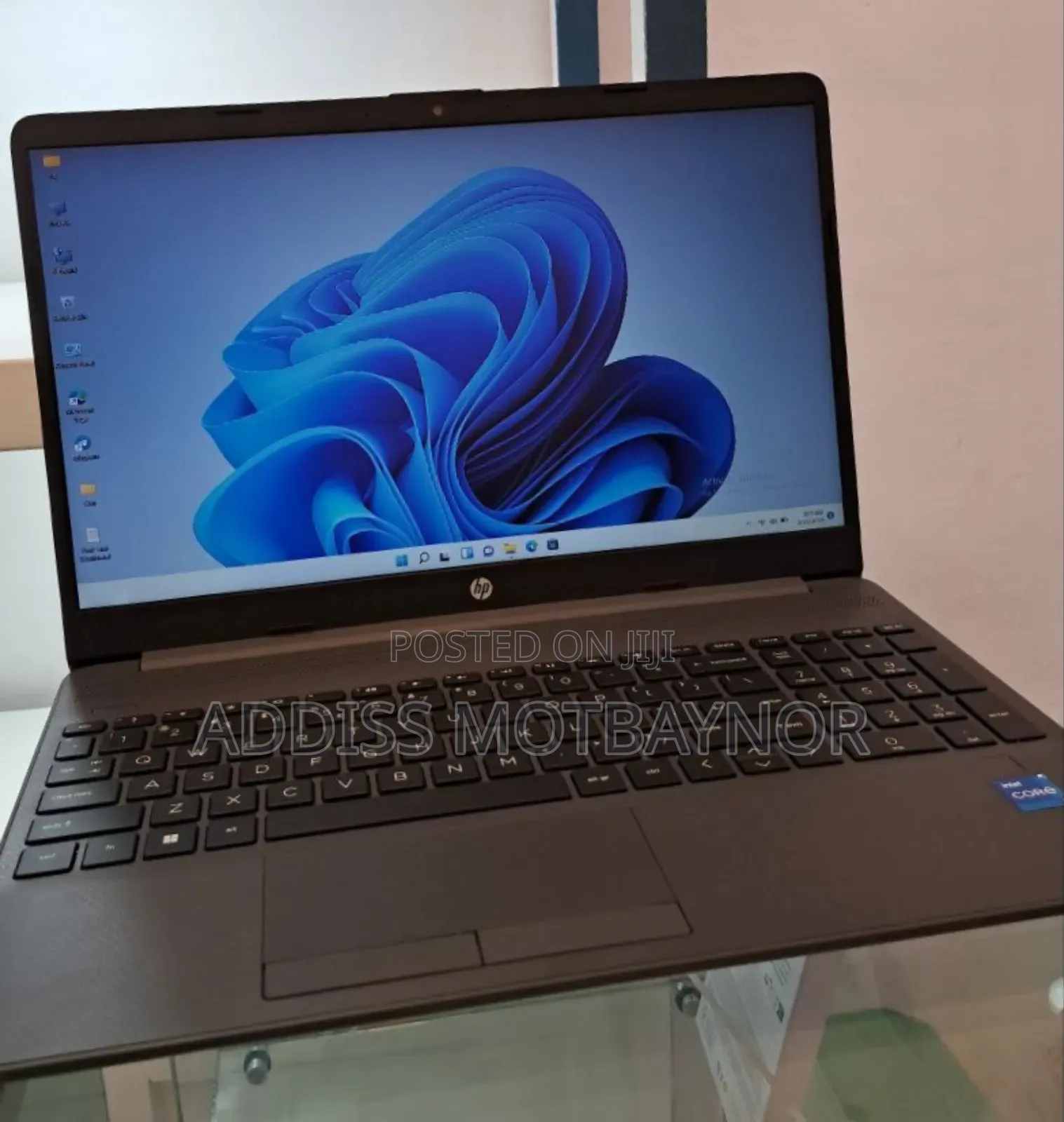 New Laptop HP Stream Notebook 8GB Intel Core I5 SSD 1T