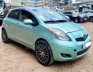 Toyota Yaris 2010 Blue