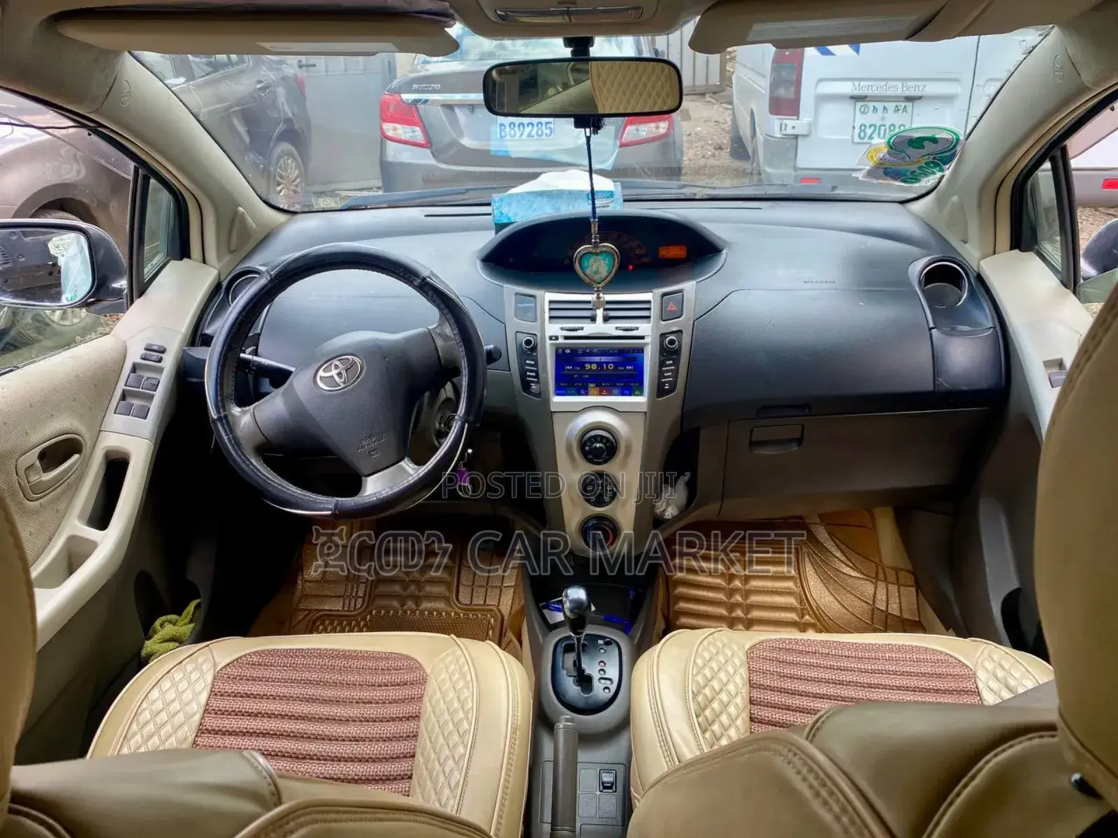 Toyota Yaris 2010 Blue