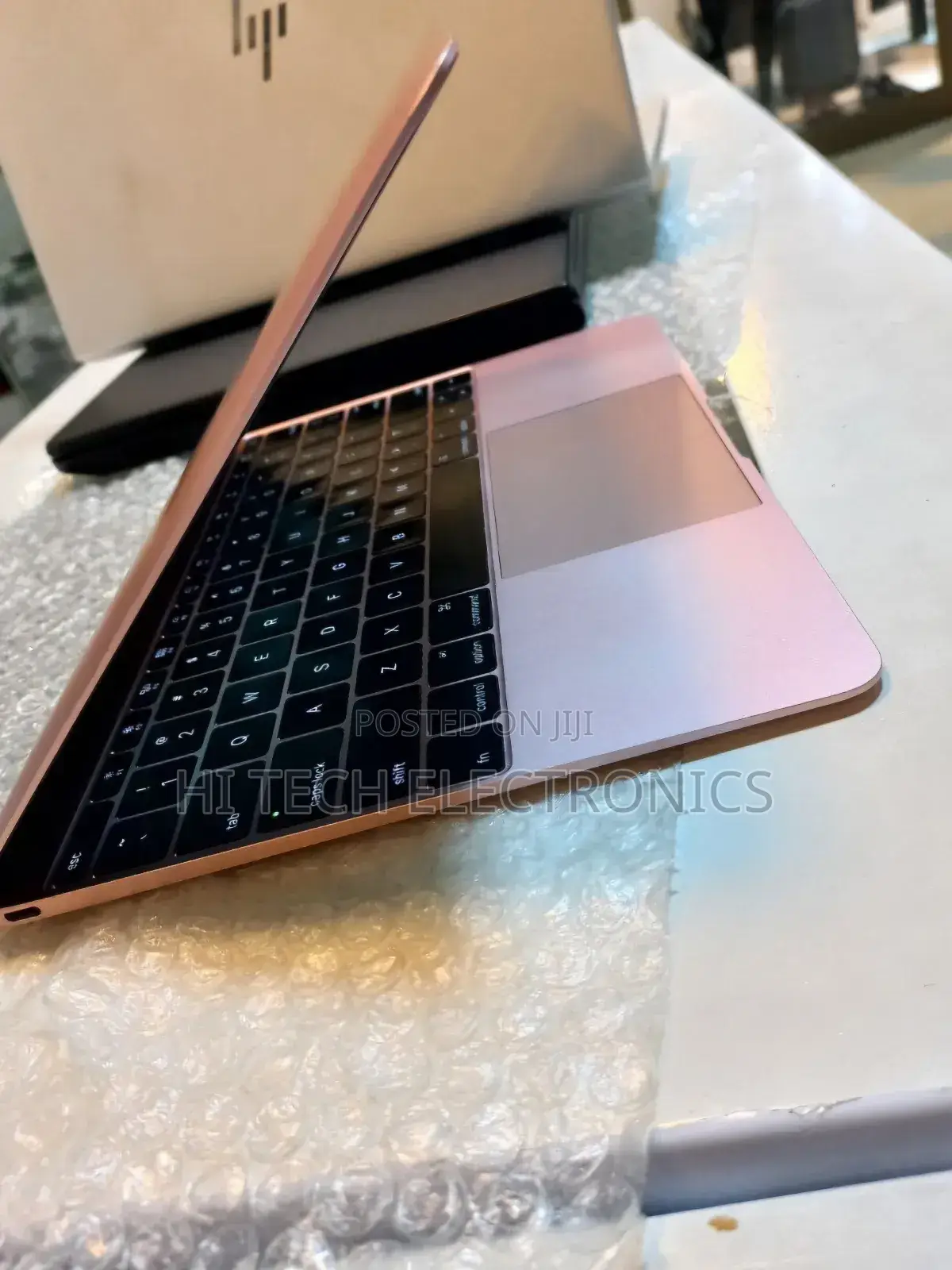 New Laptop Apple MacBook 2016 8GB Intel Core I5 SSD 512GB