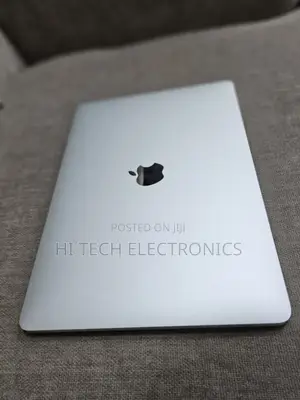 New Laptop Apple MacBook Pro 2017 16GB Intel Core I7 SSD 512GB