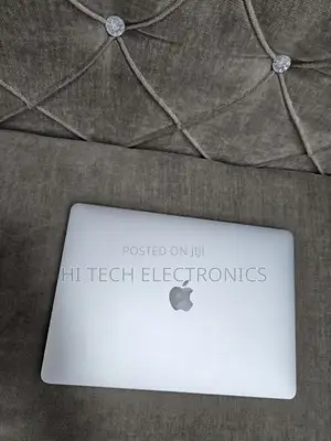 New Laptop Apple MacBook Pro 2017 16GB Intel Core I7 SSD 512GB