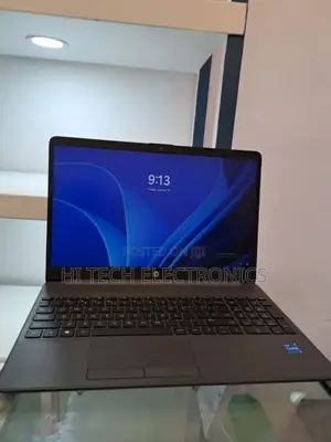 New Laptop HP Stream Notebook 8GB Intel Core I5 SSD 1T