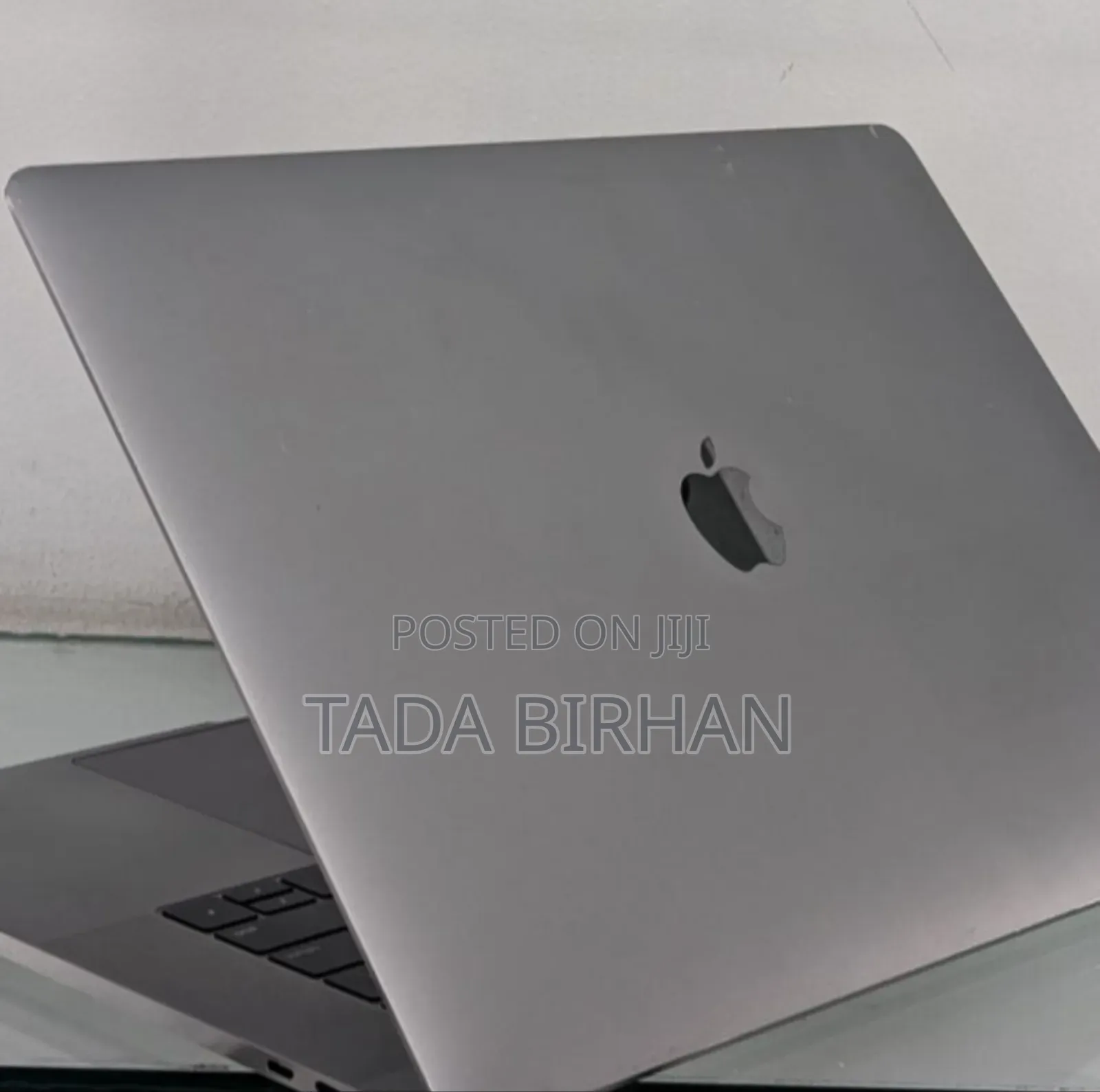New Laptop Apple MacBook Pro 2019 32GB Intel Core I9 SSD 512GB