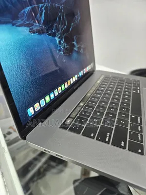 New Laptop Apple MacBook Pro 2019 16GB Intel Core I9 SSD 1T