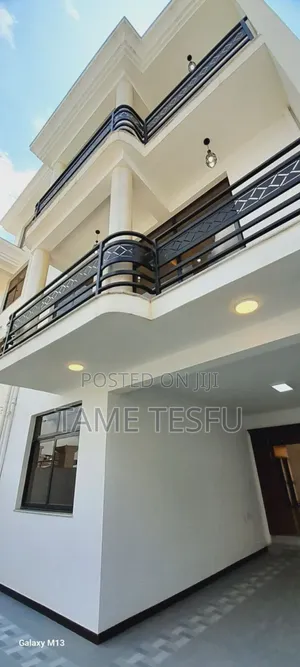 Furnished 6bdrm House in Hayat, Bole for sale