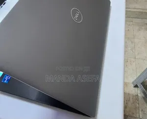 Photo - New Laptop Dell 32GB Intel Core I7 SSD 512GB