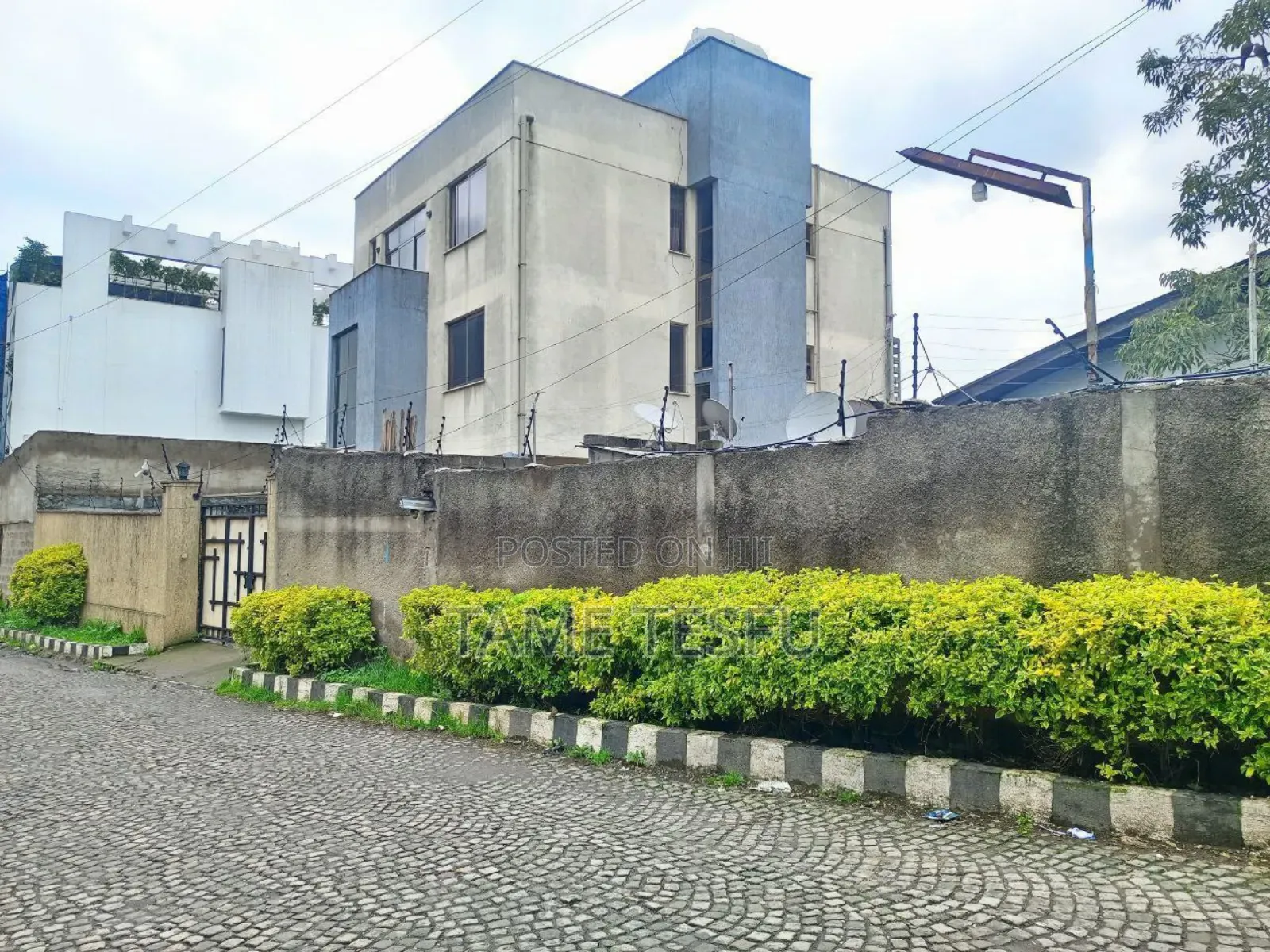 3bdrm House in Jakiros, Bole for sale