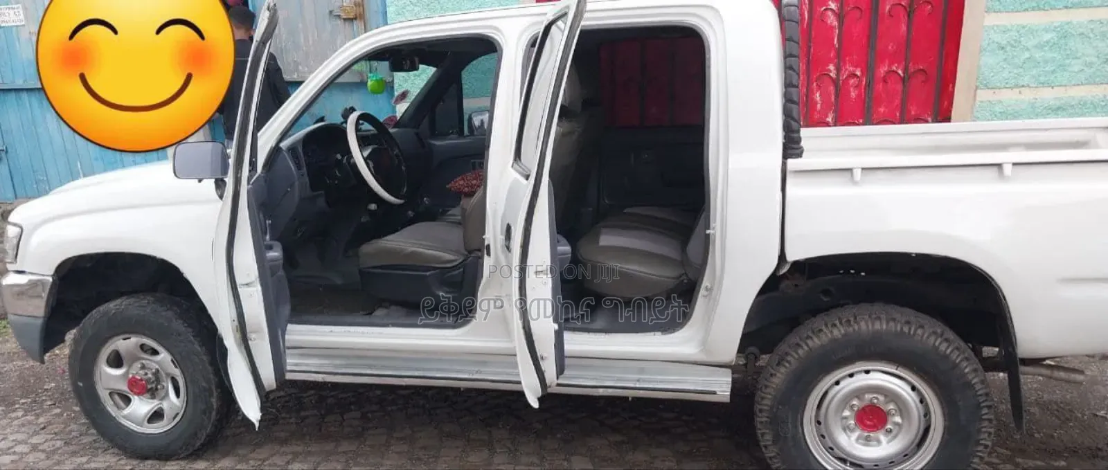 Toyota Hilux 2004 White