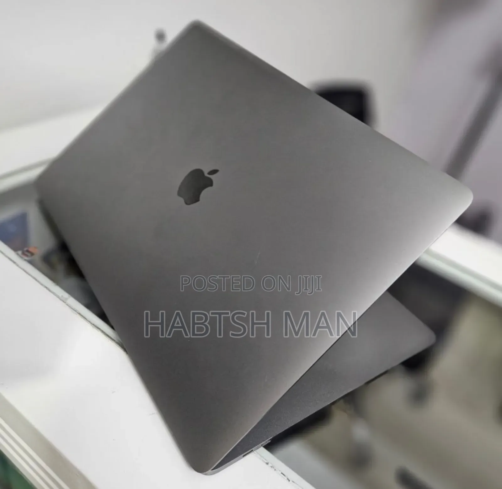 New Laptop Apple MacBook Pro 2019 16GB Intel Core I9 SSD 1T