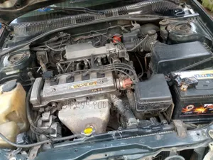 Toyota Hilux 2004 White