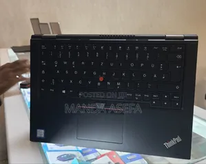 Photo - New Laptop Lenovo ThinkPad Yoga 370 8GB Intel Core I5 SSD 512GB