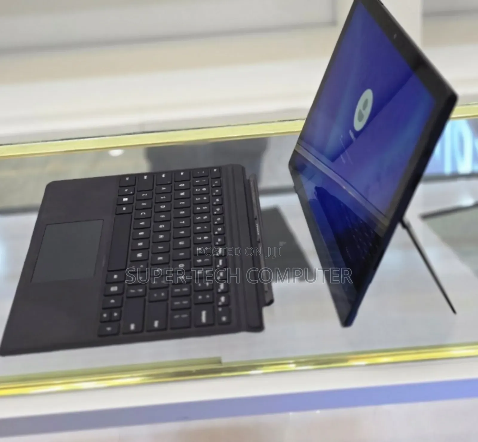 New Laptop Microsoft Surface Pro 7 12GB Intel Core I7 SSD 256GB