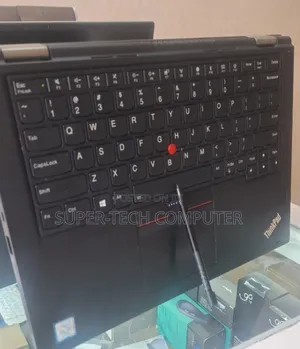 Photo - New Laptop Lenovo ThinkPad Yoga 370 8GB Intel Core I5 SSD 512GB