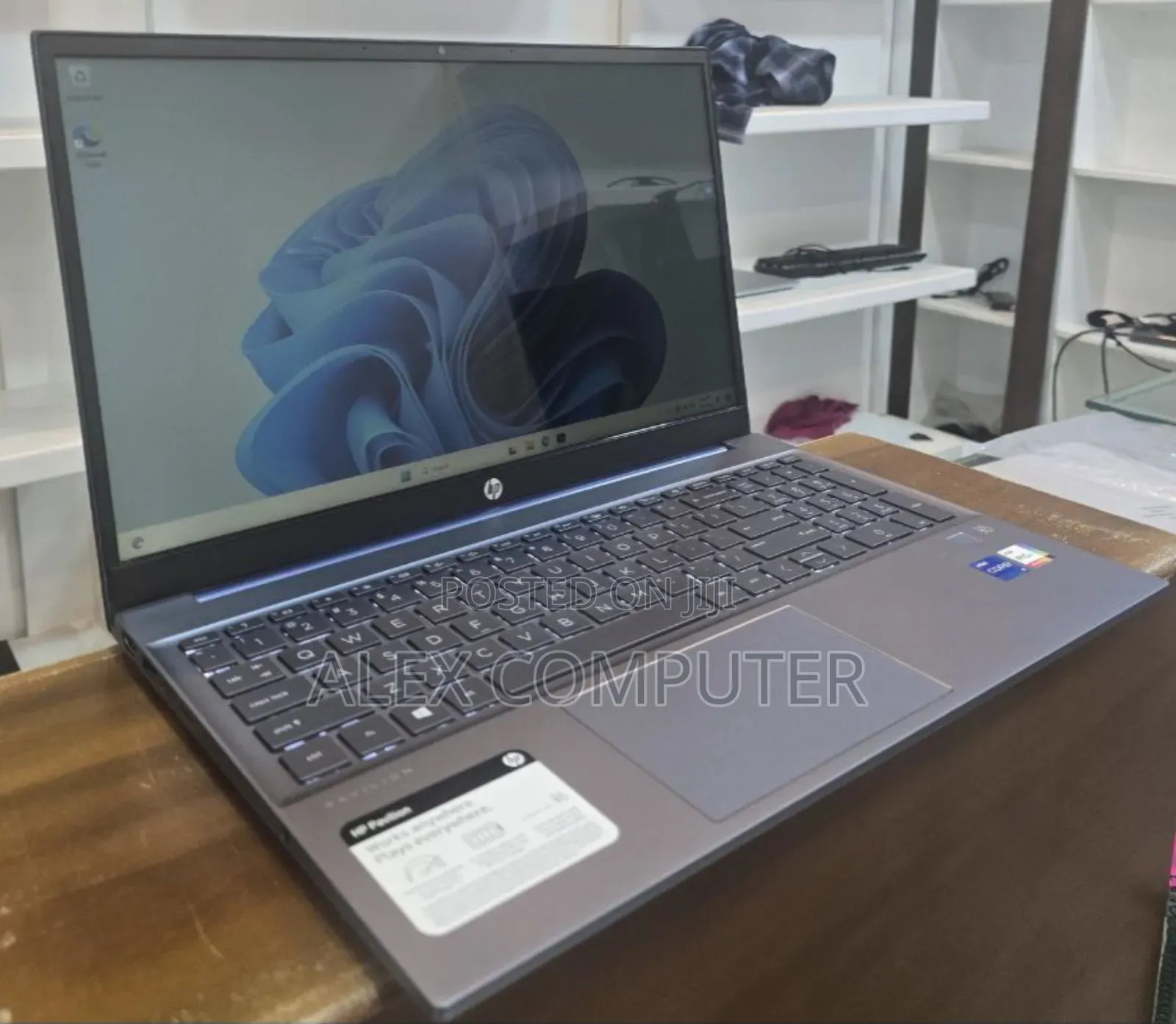 New Laptop HP Pavilion 15 8GB Intel Core I7 SSD 512GB