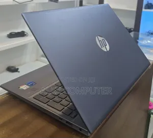 New Laptop HP Pavilion 15 8GB Intel Core I7 SSD 512GB