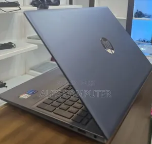 New Laptop HP Pavilion 15 8GB Intel Core I7 SSD 512GB