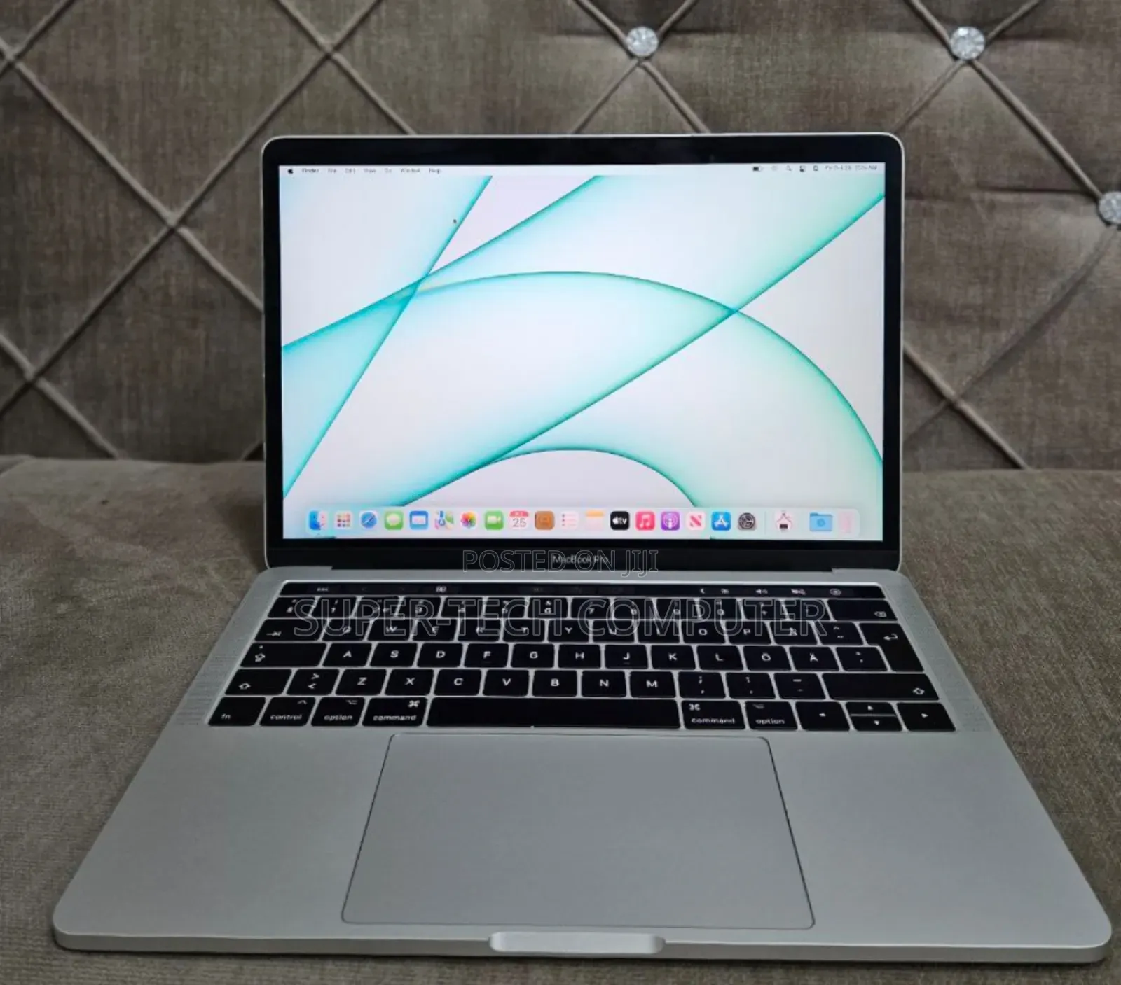 New Laptop Apple MacBook Pro 2017 16GB Intel Core I7 SSD 512GB