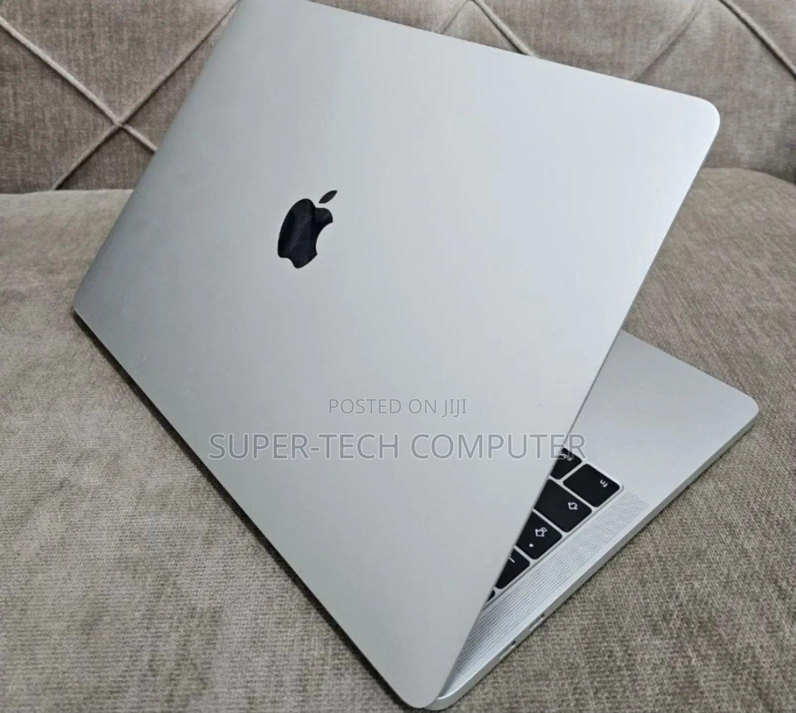 New Laptop Apple MacBook Pro 2017 16GB Intel Core I7 SSD 512GB