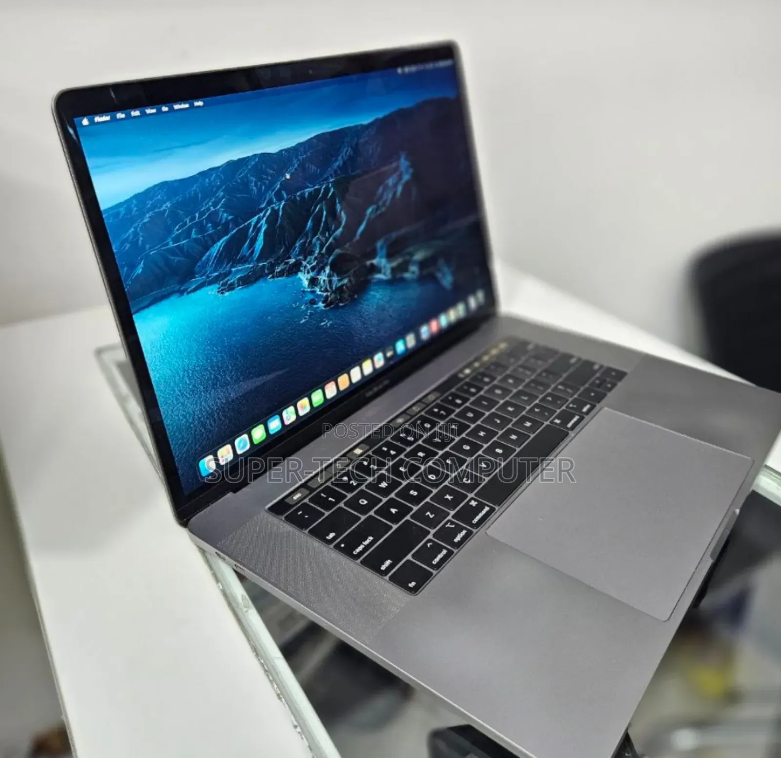 New Laptop Apple MacBook Pro 2019 16GB Intel Core I9 SSD 1T