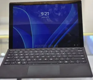 New Laptop Microsoft Surface 16GB Intel Core I7 SSD 256GB