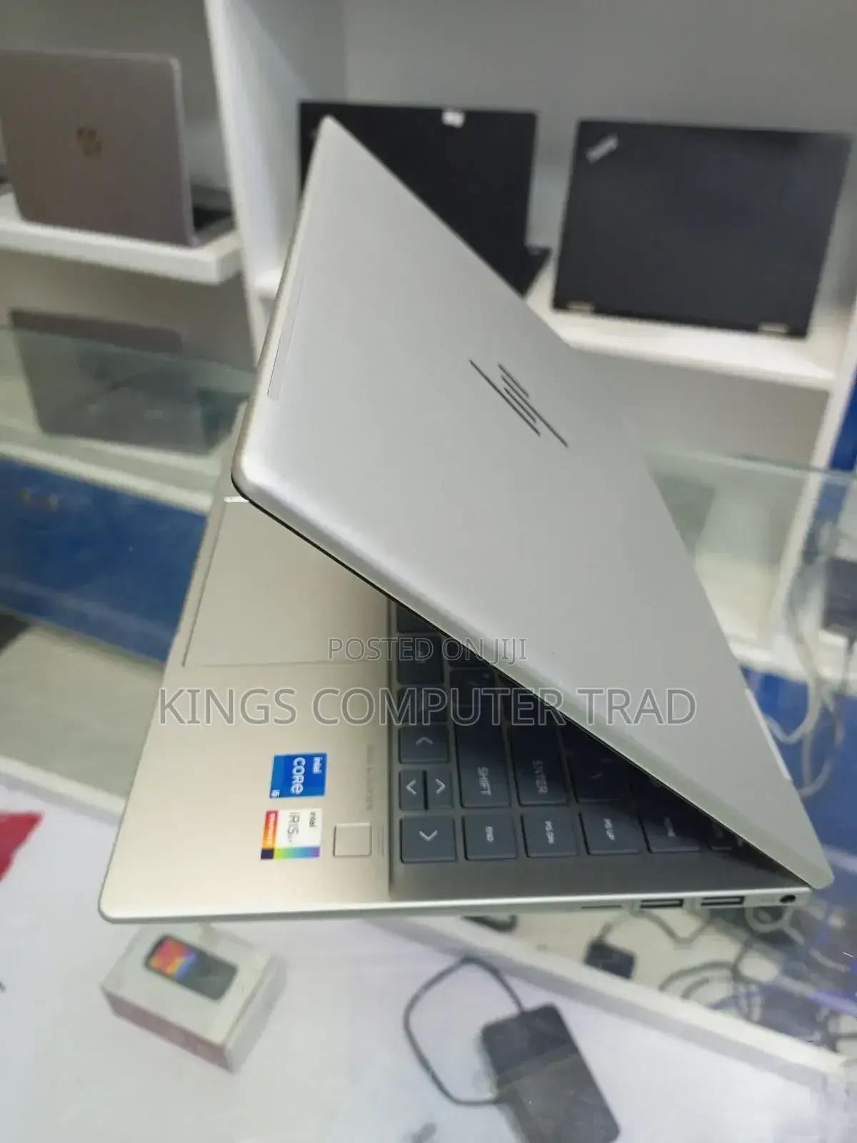 New Laptop HP Envy X360 8GB Intel Core I7 SSD 512GB