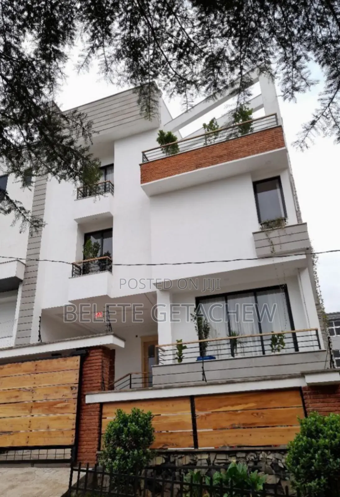 8bdrm House in Ayat, G+2 Luxury, Bole for sale