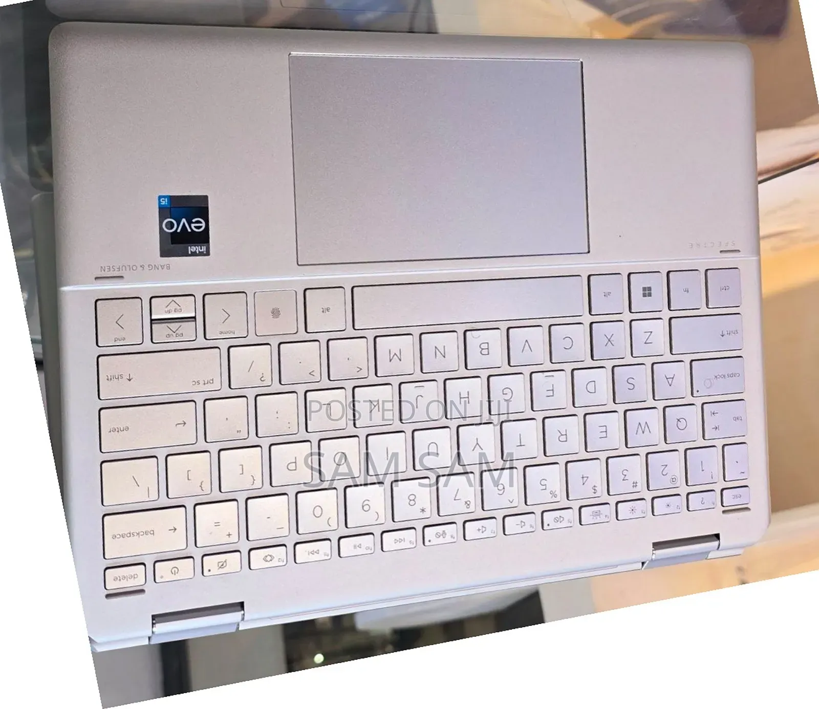 New Laptop HP Spectre 8GB Intel Core I5 SSD 512GB